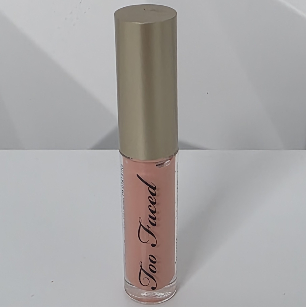 Too Faced Gravel Size Peachy Pink Lip Gloss